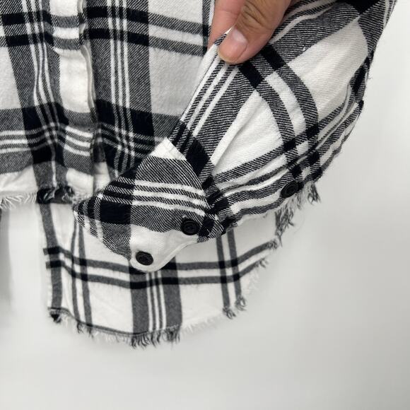 Cloth & Stone Plaid Roll Tab Sleeve Women’s XS Black White Soft Blouse - Picture 6 of 9